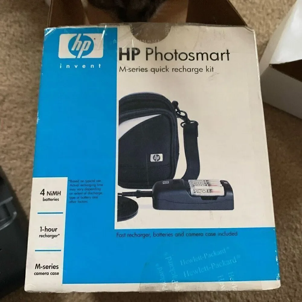 HP Photosmart M-Series Quick Recharge Kit New Open Box No Camera Case